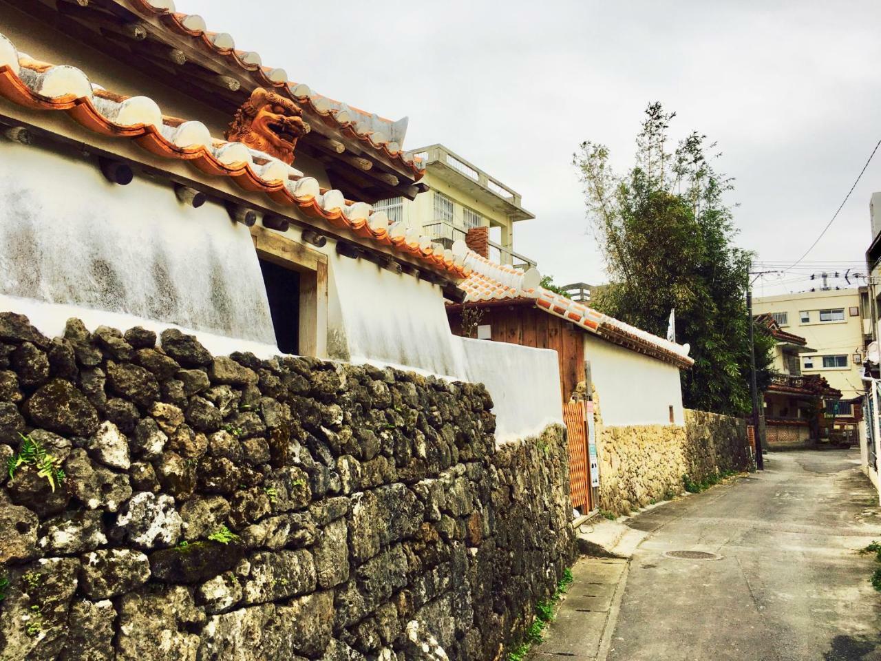 Holiday Homes Tsuboya 2Nd Naha Bagian luar foto